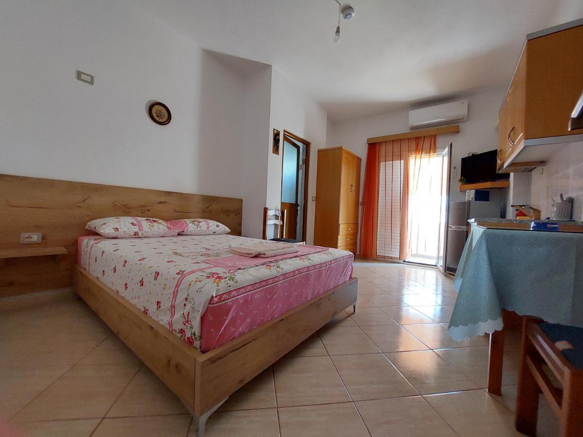 Villa Mihal Apartments Ksamil Buitenkant foto