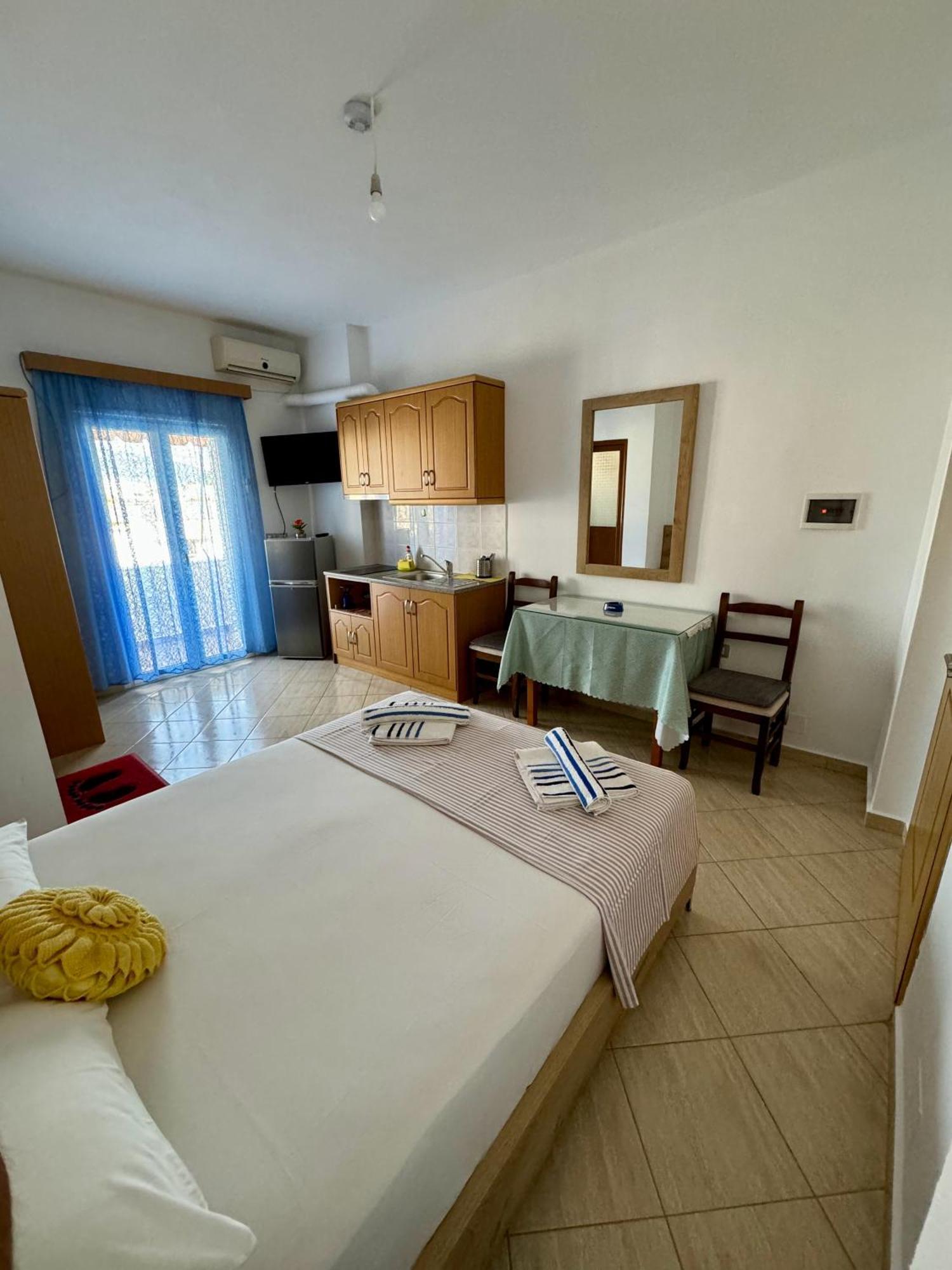 Villa Mihal Apartments Ksamil Buitenkant foto