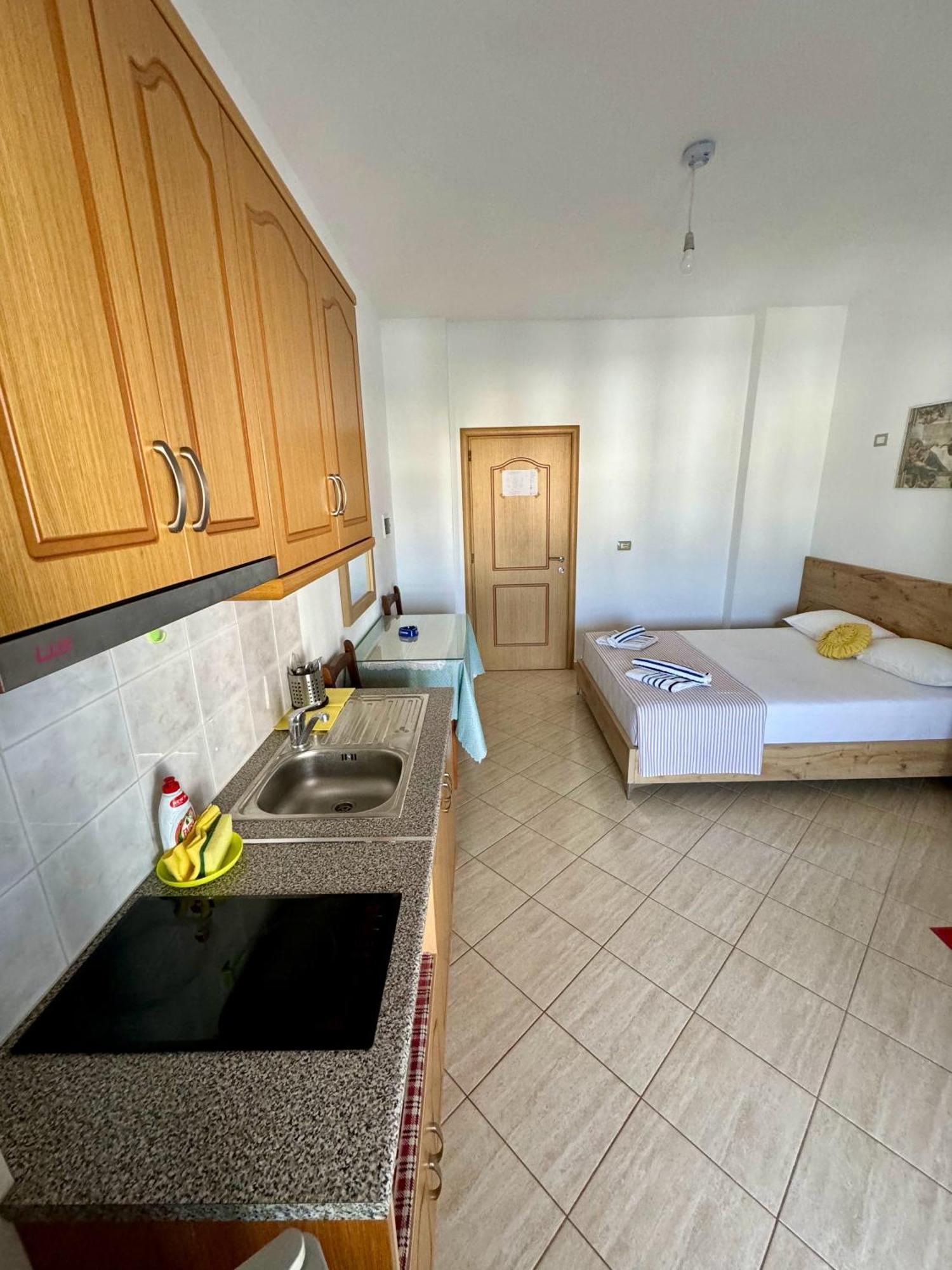 Villa Mihal Apartments Ksamil Buitenkant foto